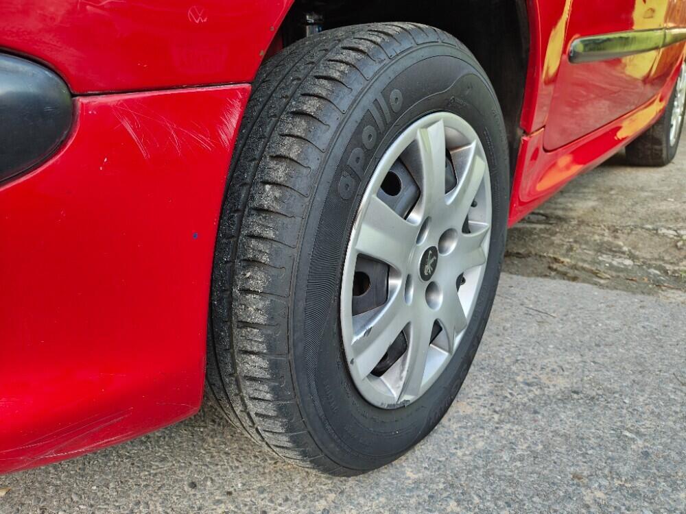 Peugeot 206