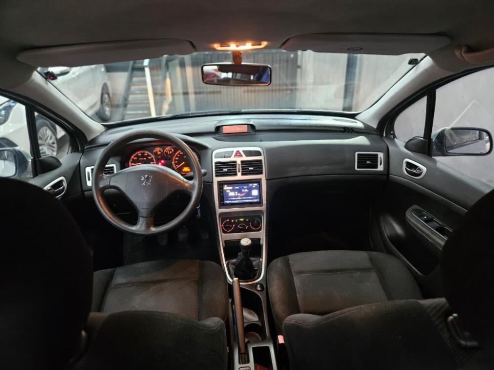 Peugeot 307