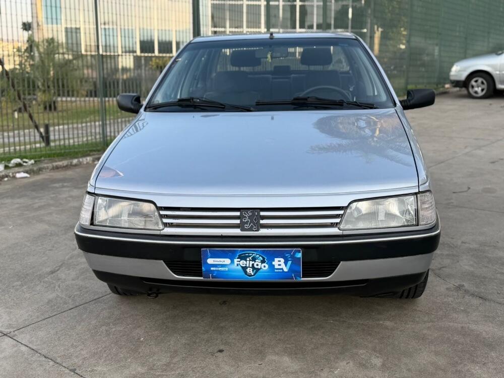 Peugeot 405
