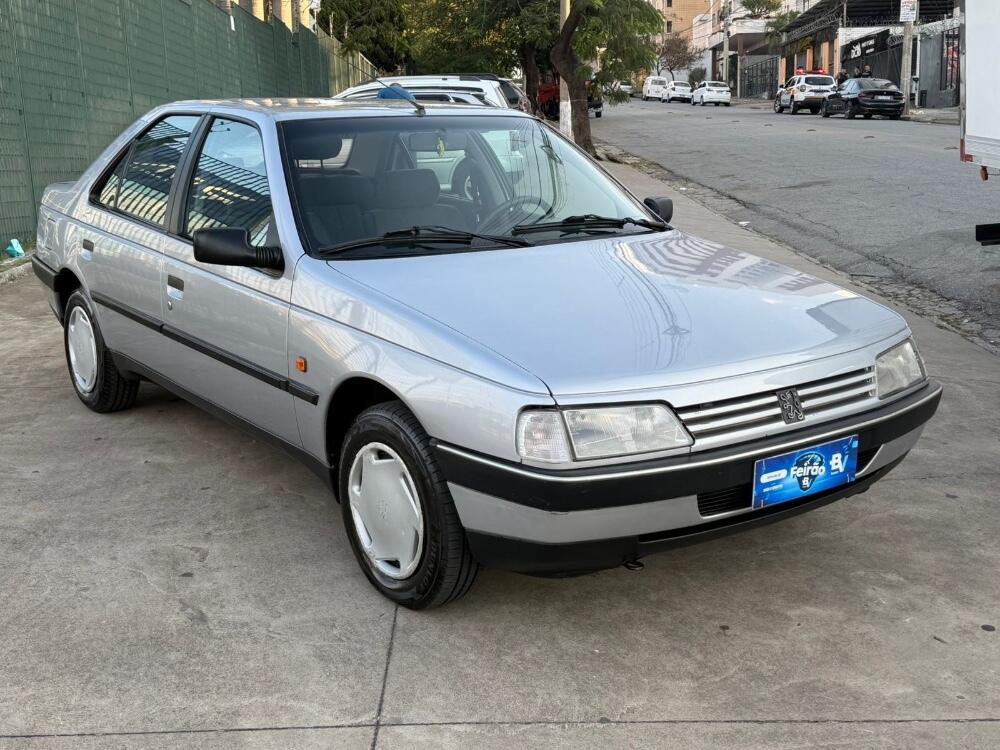 Peugeot 405