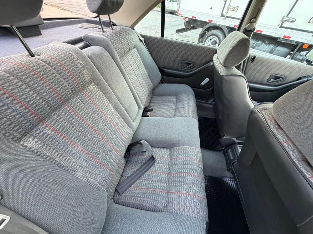 Peugeot 405