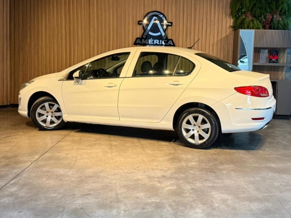 Peugeot 408