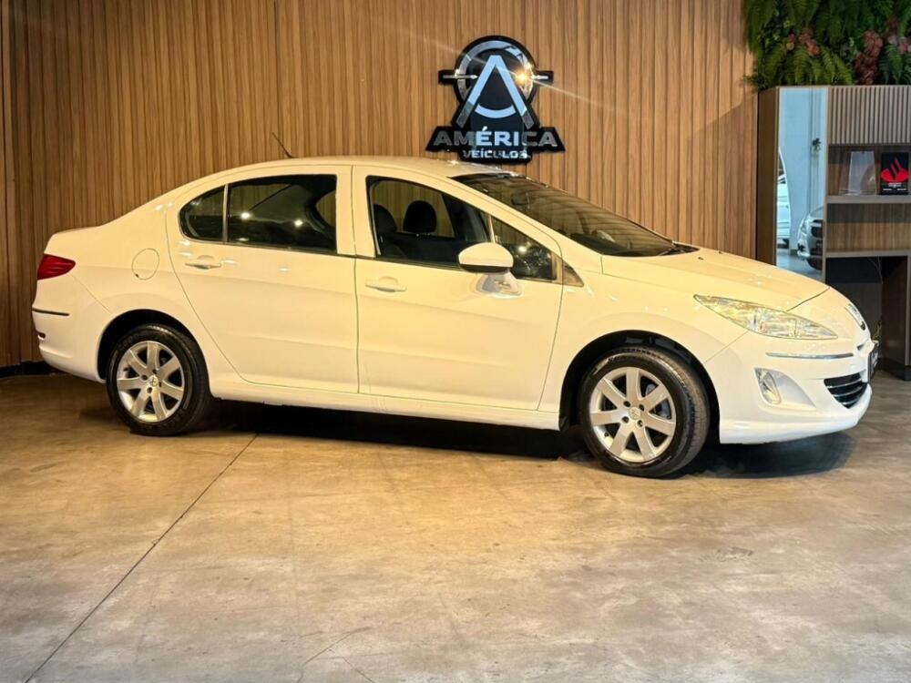 Peugeot 408