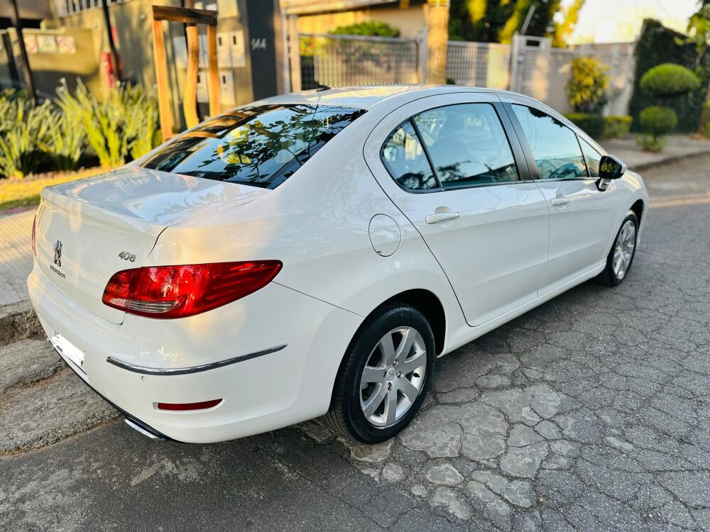 Peugeot 408