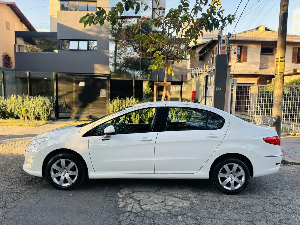 Peugeot 408