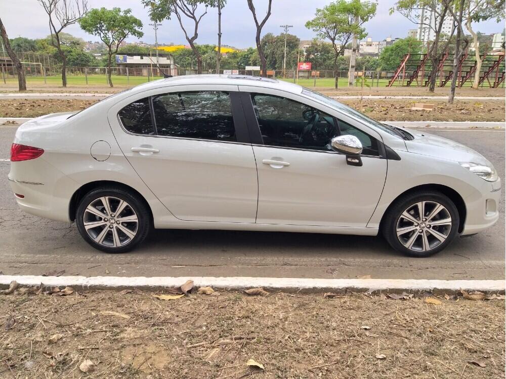 Peugeot 408