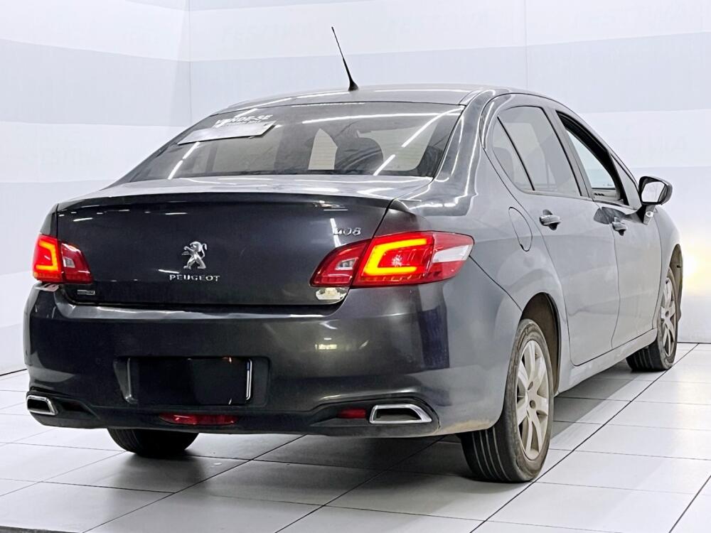 Peugeot 408