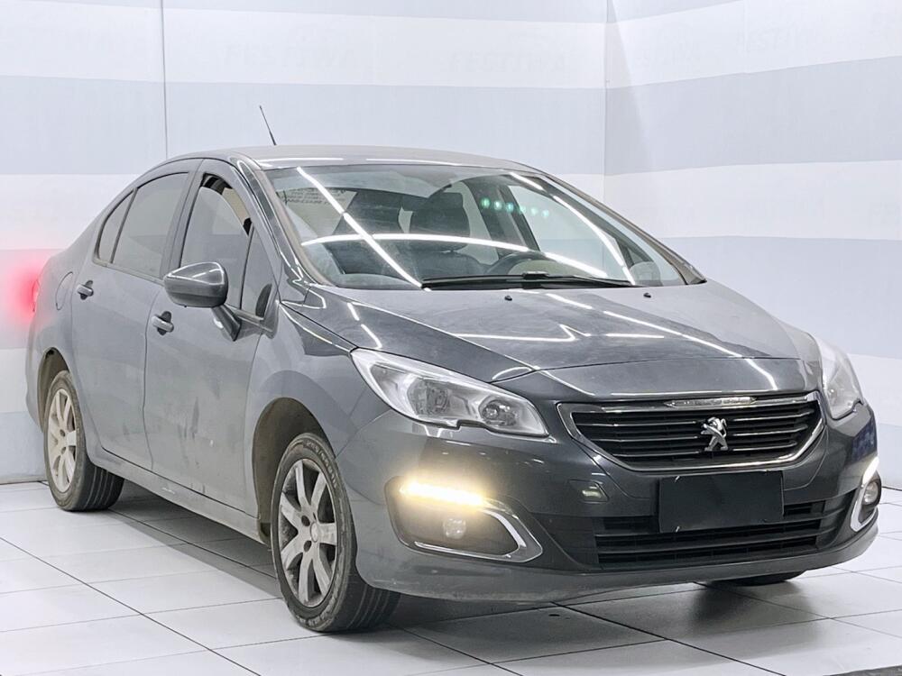 Peugeot 408