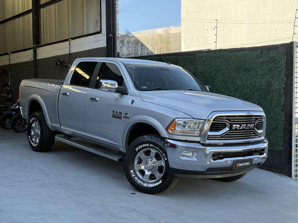 Ram 2500 2500 LARAMIE  6.7 TDI  CD 4x4 Diesel 2018