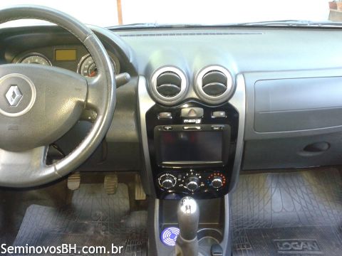 Renault Logan Renault Logan