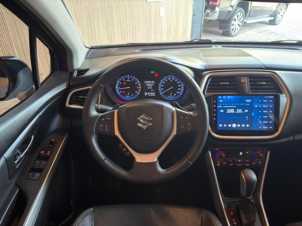 Suzuki S-Cross