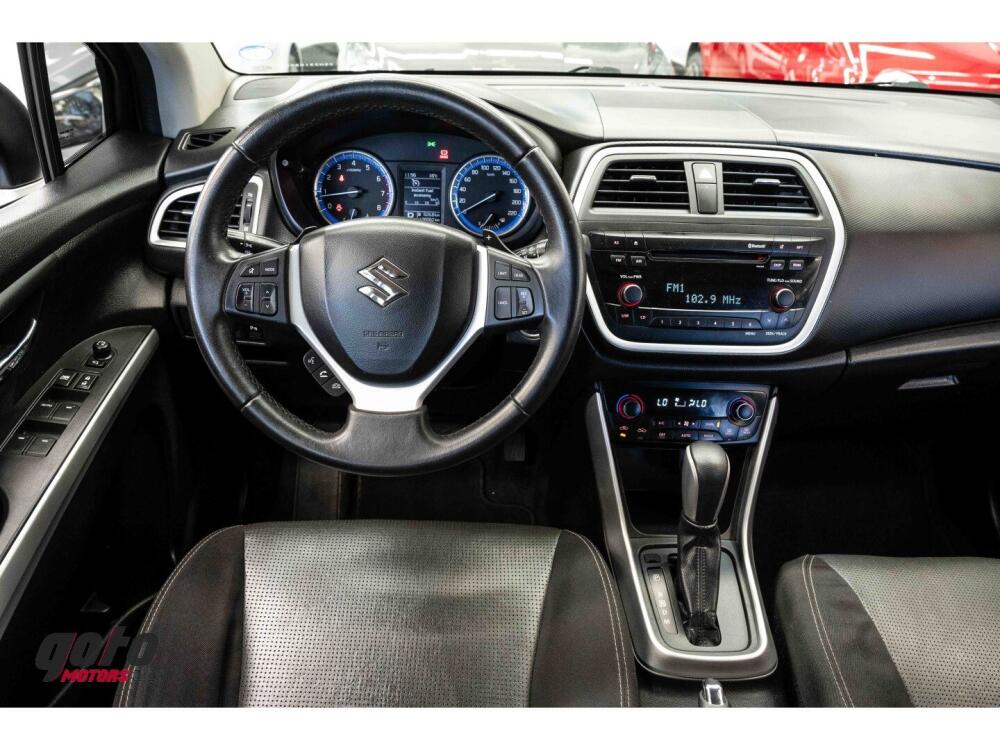 Suzuki S-Cross
