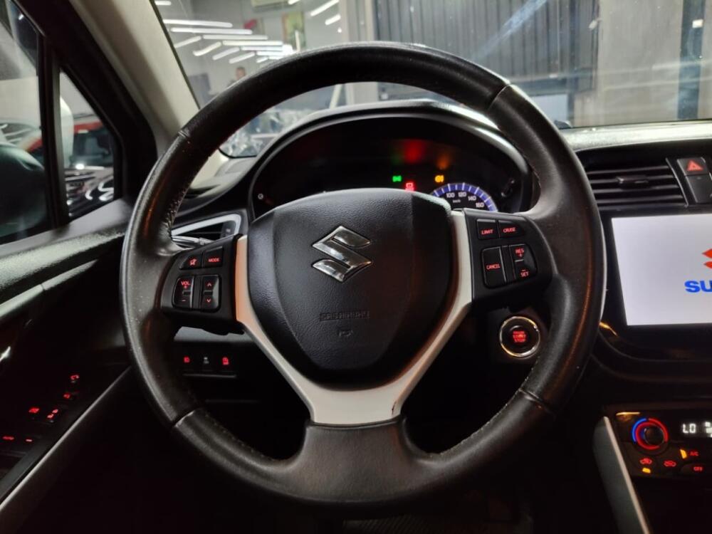 Suzuki S-Cross