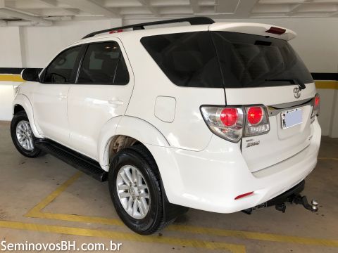 Toyota Hilux SW4 Toyota Hilux SW4