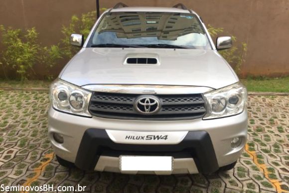 Toyota Hilux SW4 Toyota Hilux SW4