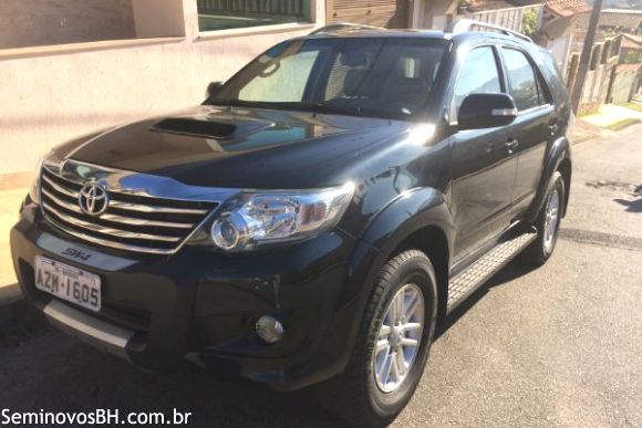 Toyota Hilux SW4 Toyota Hilux SW4