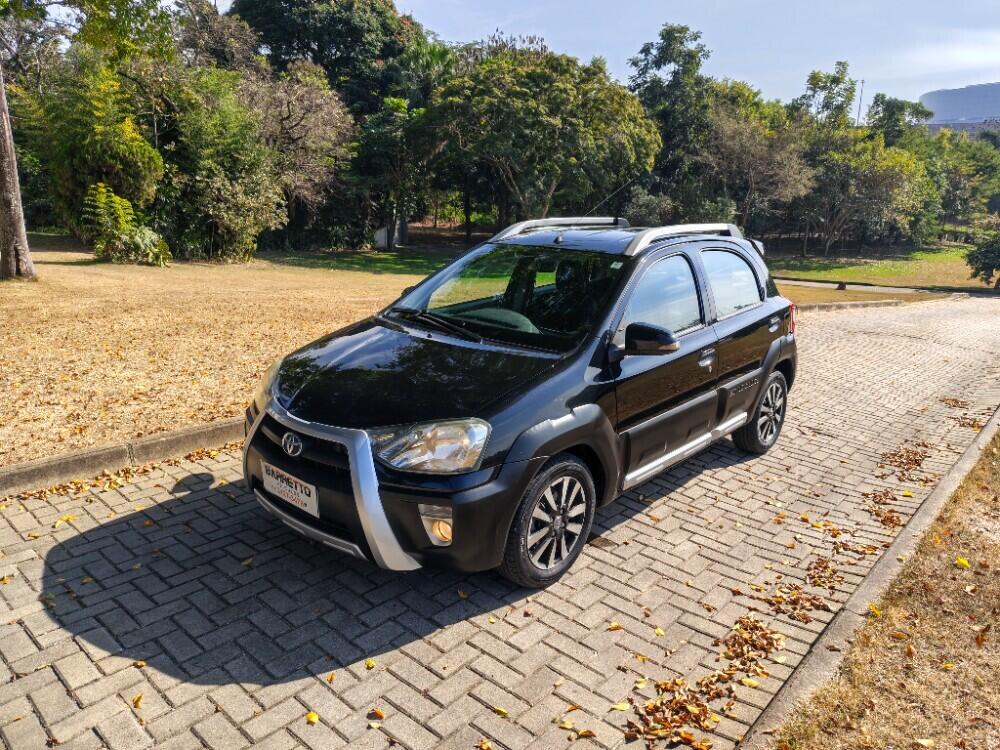 Toyota Etios Cross