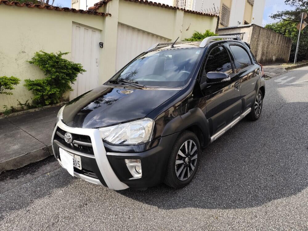 Toyota Etios Cross