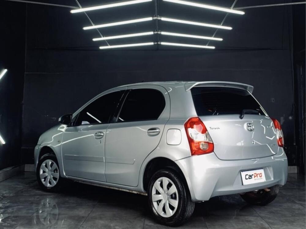 Toyota Etios Hatch