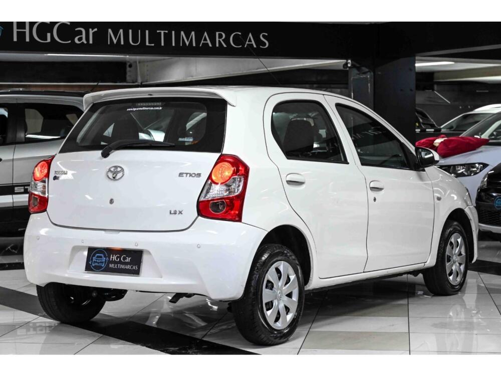 Toyota Etios Hatch