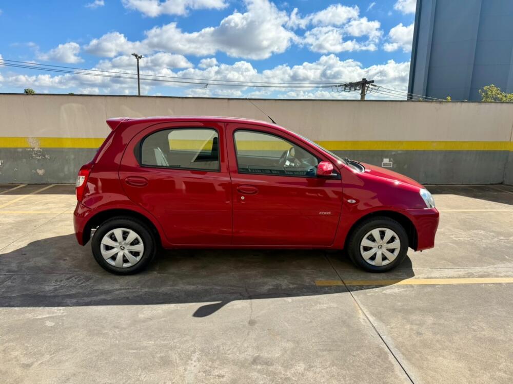 Toyota Etios Hatch
