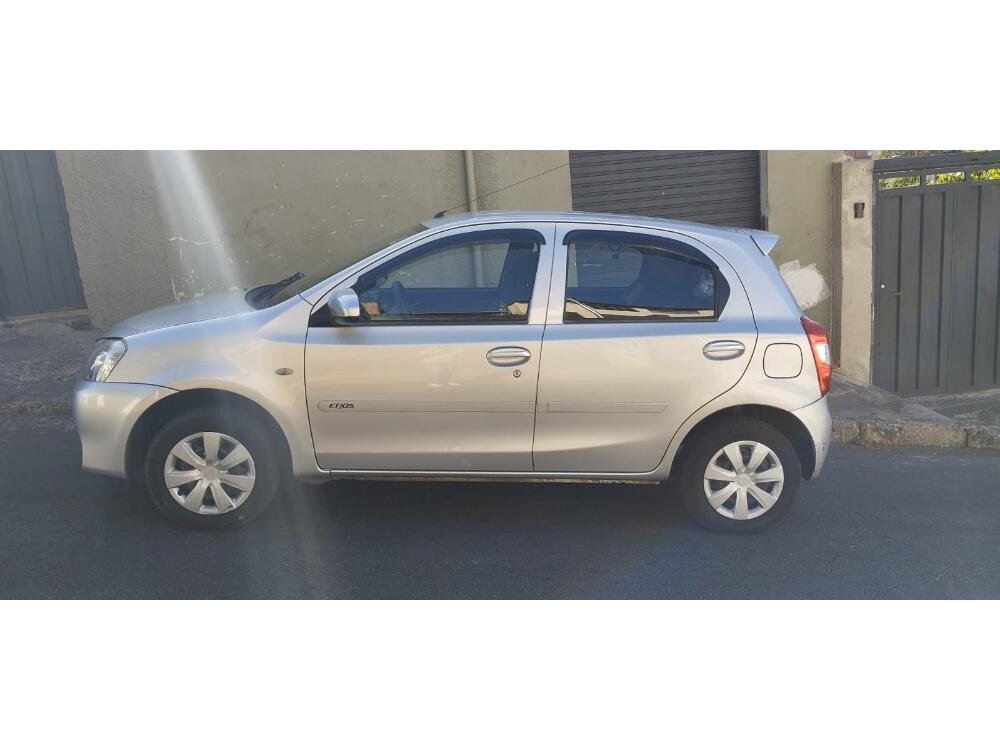Toyota Etios Hatch 1 3 Manual 15/15 Prata 4646321 Belo Horizonte