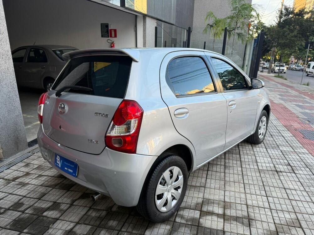 Toyota Etios Hatch