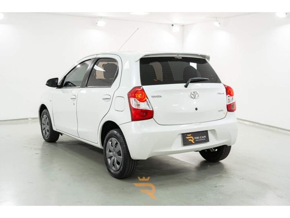 Toyota Etios Hatch