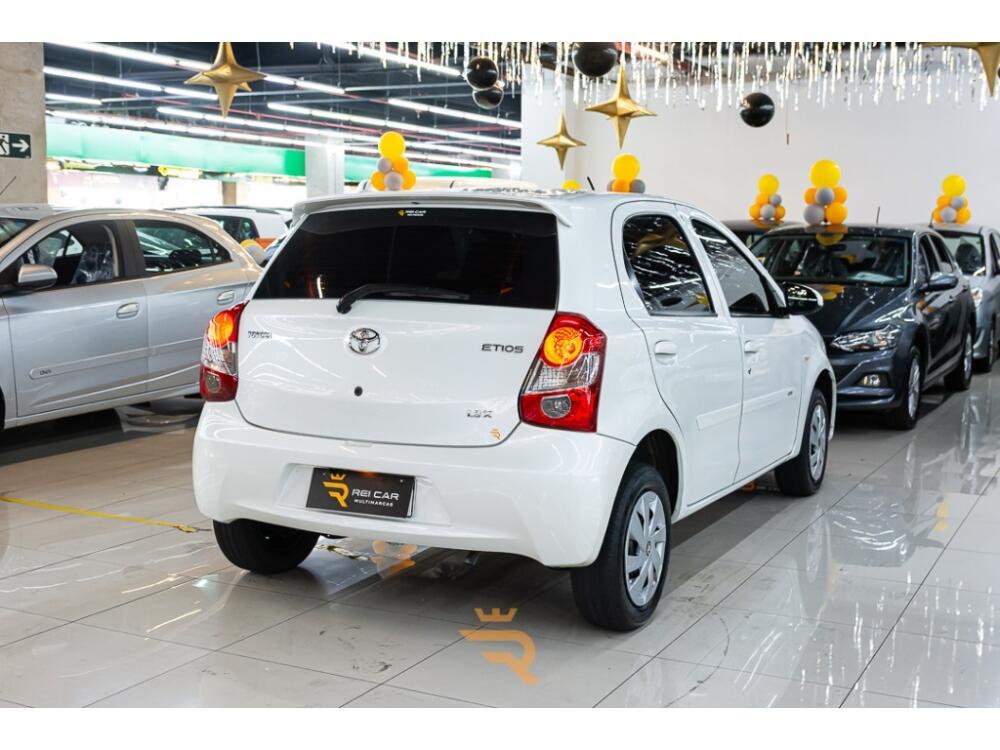 Toyota Etios Hatch