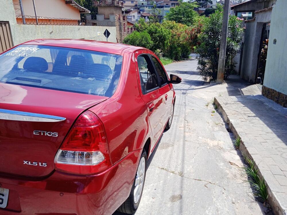 Toyota Etios Sedan XLS 1.5 16V AT FLEX 2016