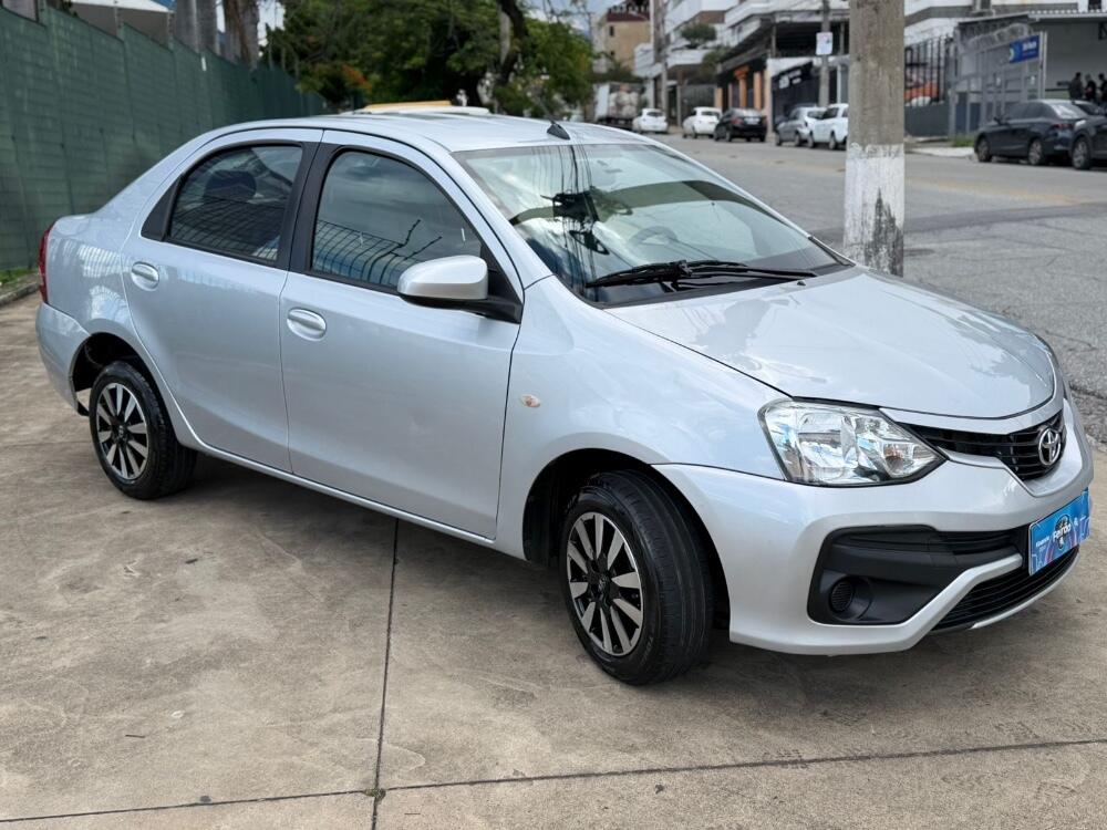 Toyota Etios Hatch