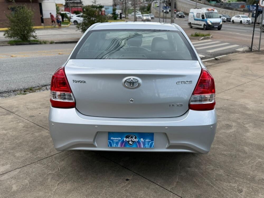 Toyota Etios Hatch