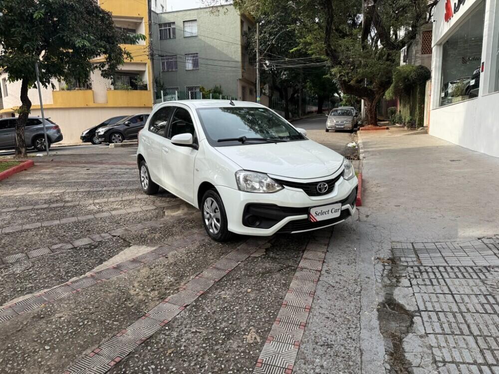 Toyota Etios Hatch