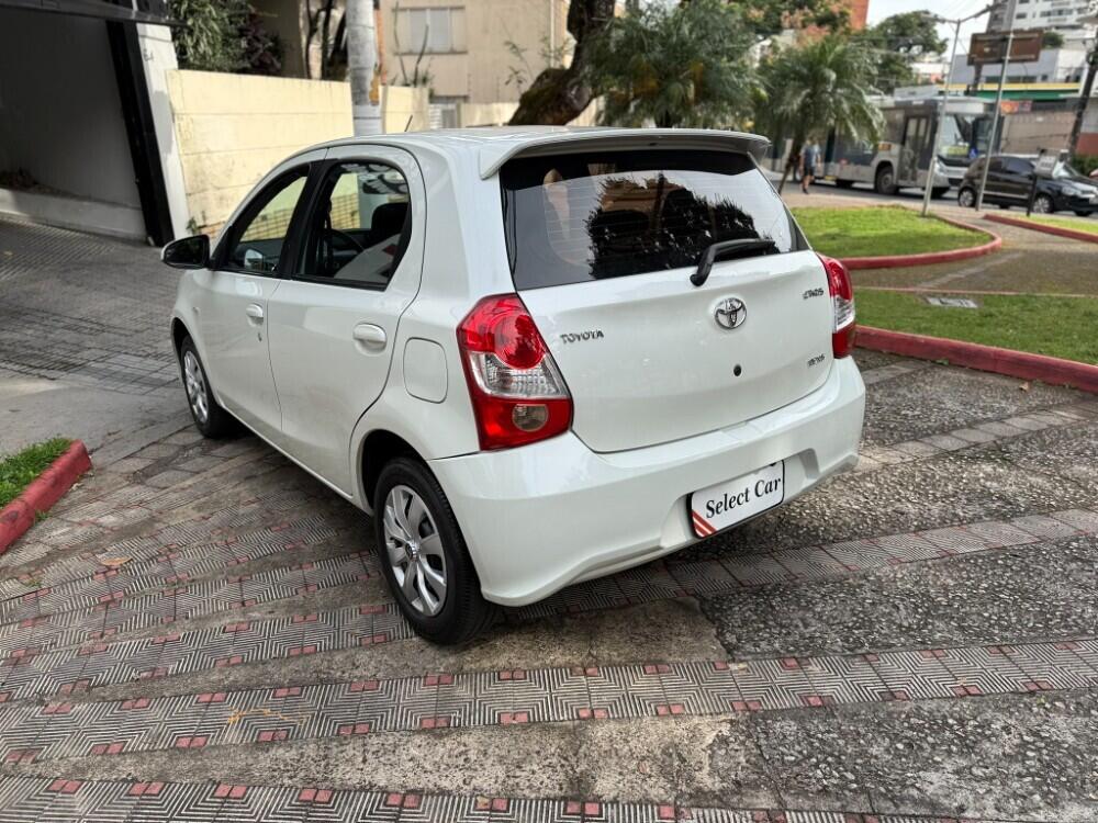 Toyota Etios Hatch