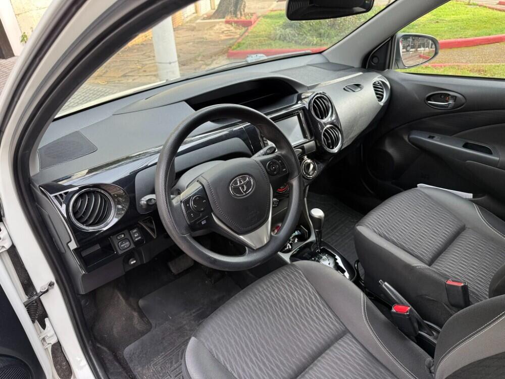 Toyota Etios Hatch