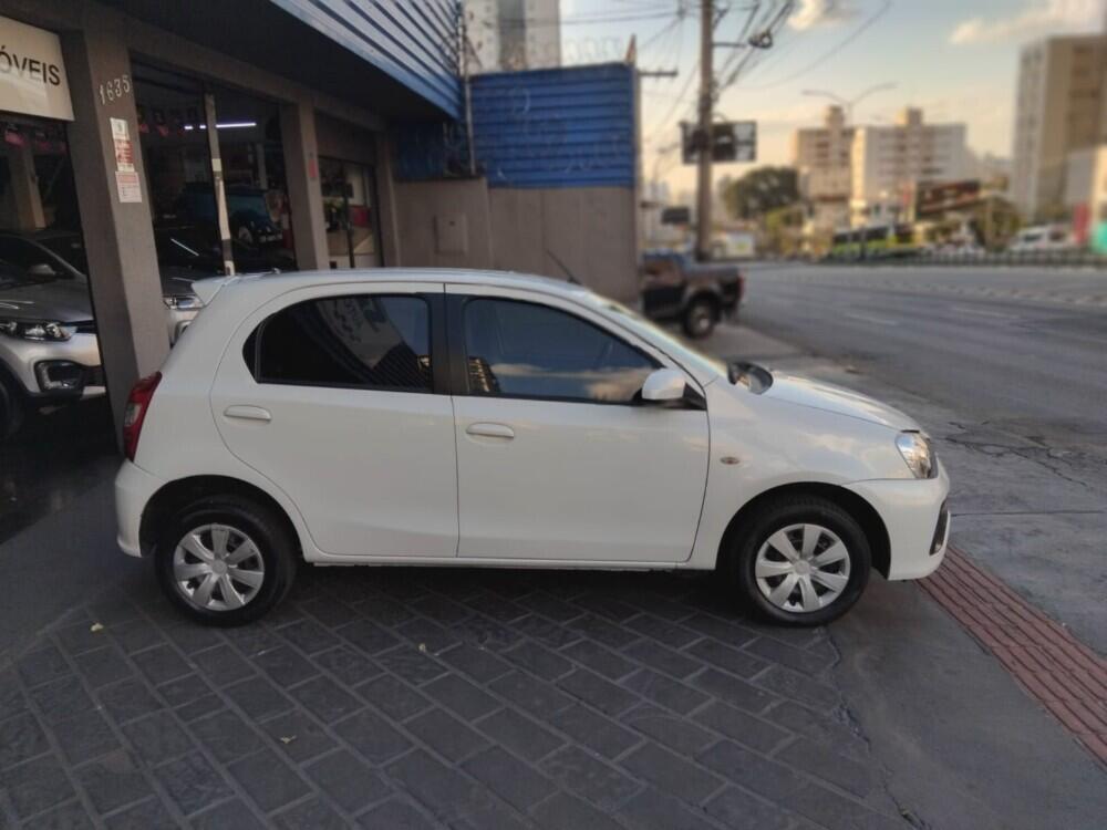 Toyota Etios Hatch