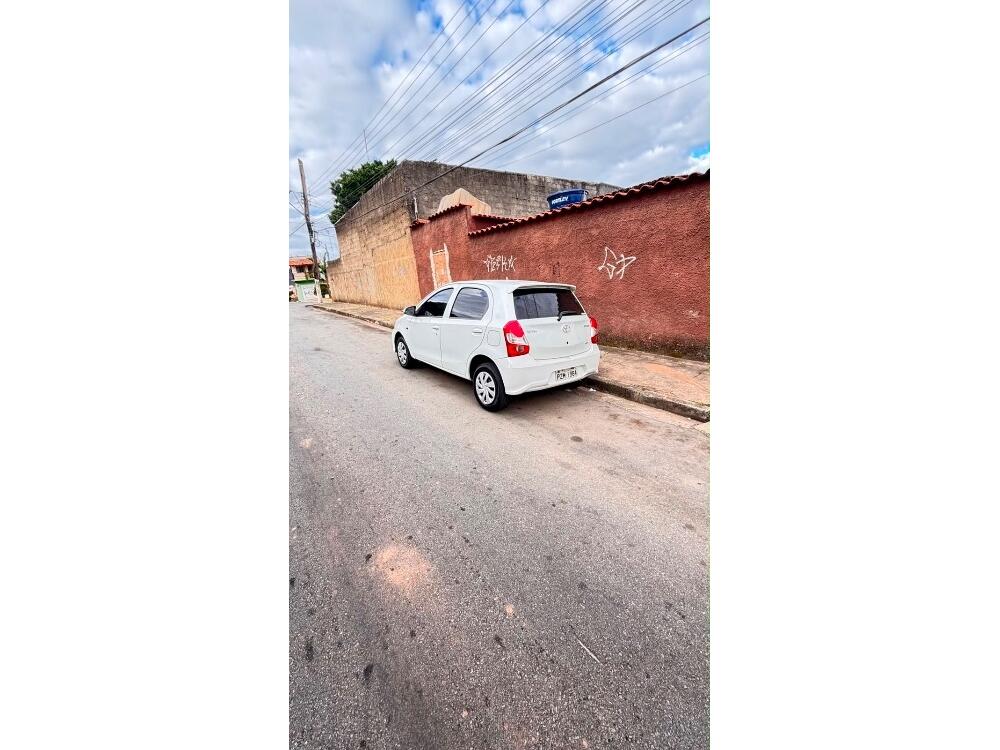 Toyota Etios Hatch