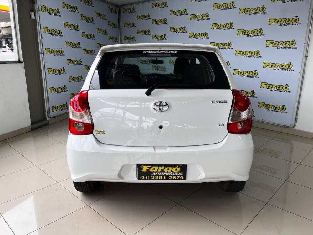 Toyota Etios Hatch