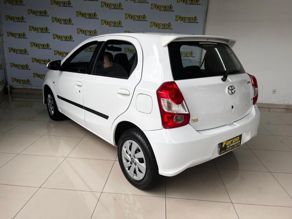 Toyota Etios Hatch