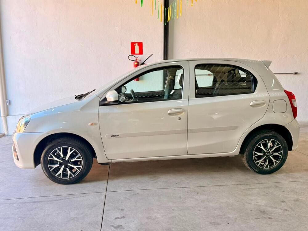 Toyota Etios Hatch