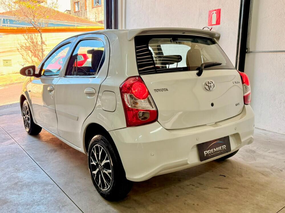 Toyota Etios Hatch