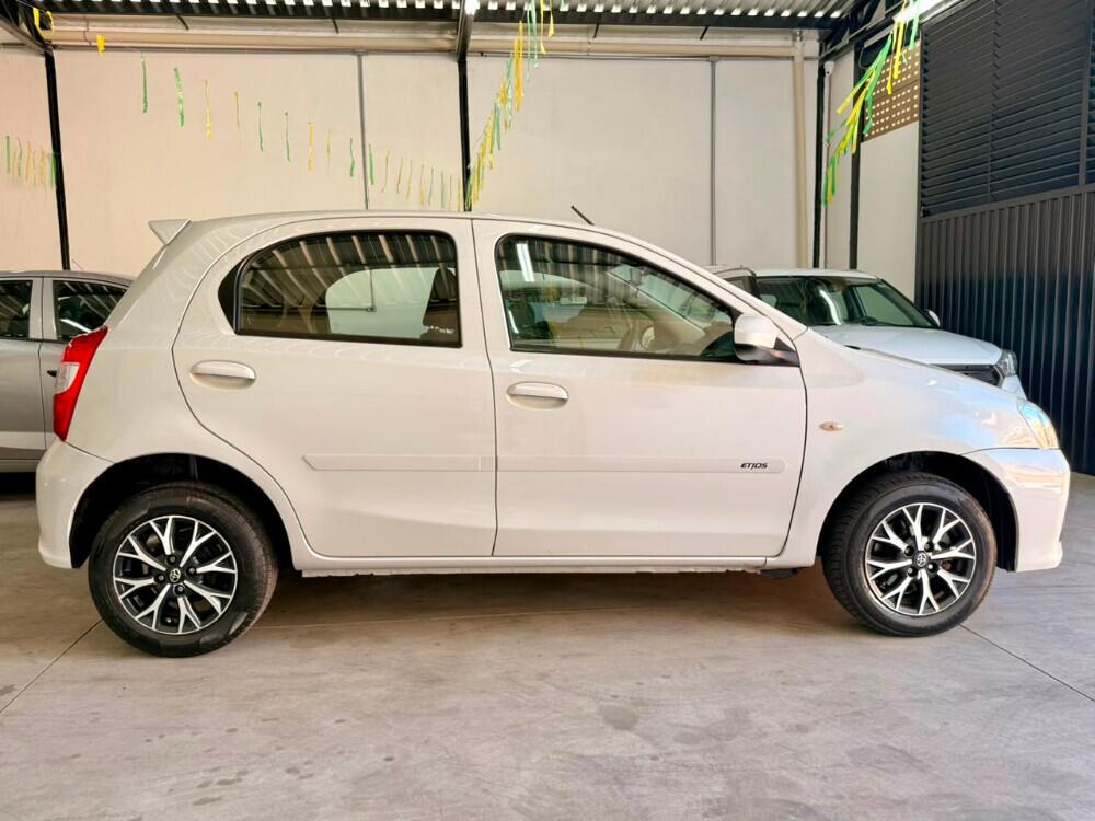 Toyota Etios Hatch