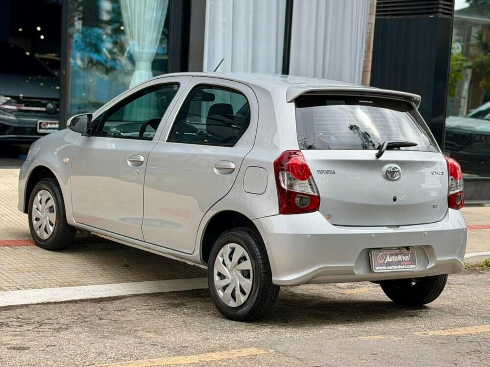 Toyota Etios Hatch
