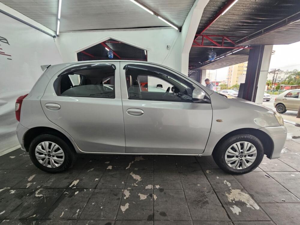 Toyota Etios Hatch