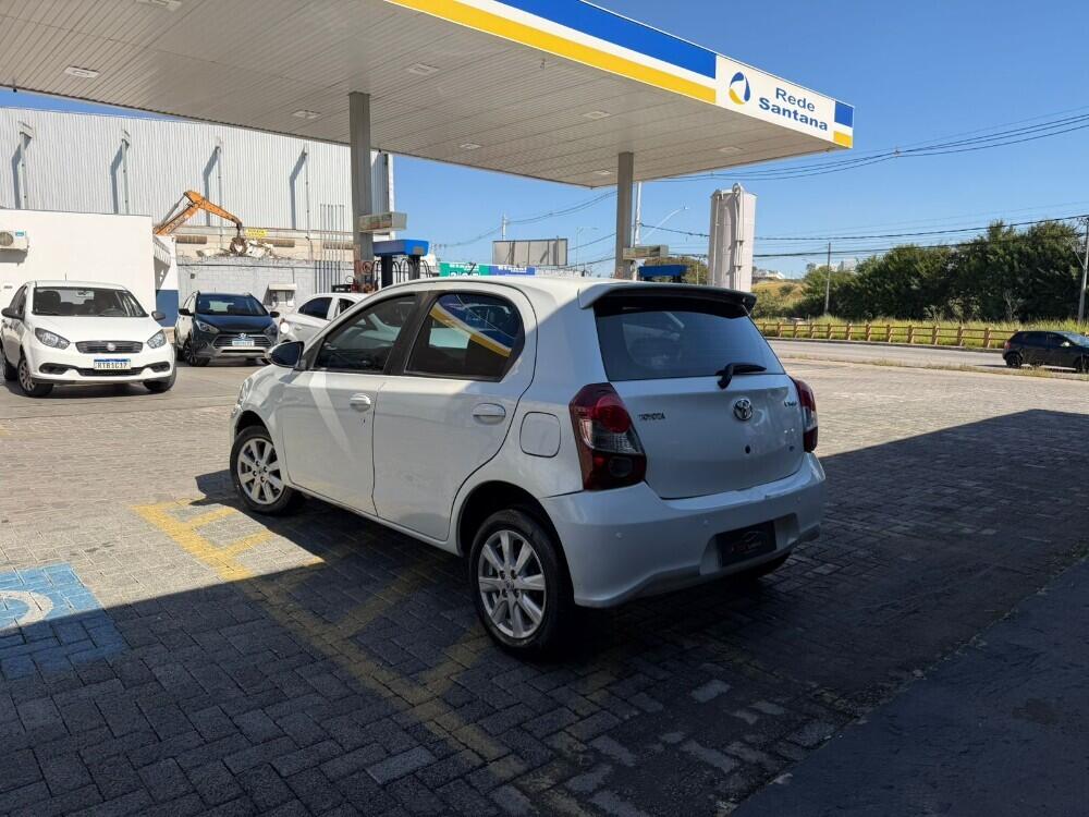 Toyota Etios Hatch