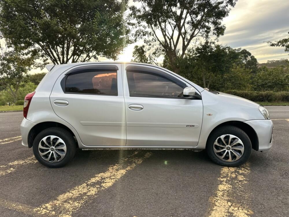 Toyota Etios Hatch