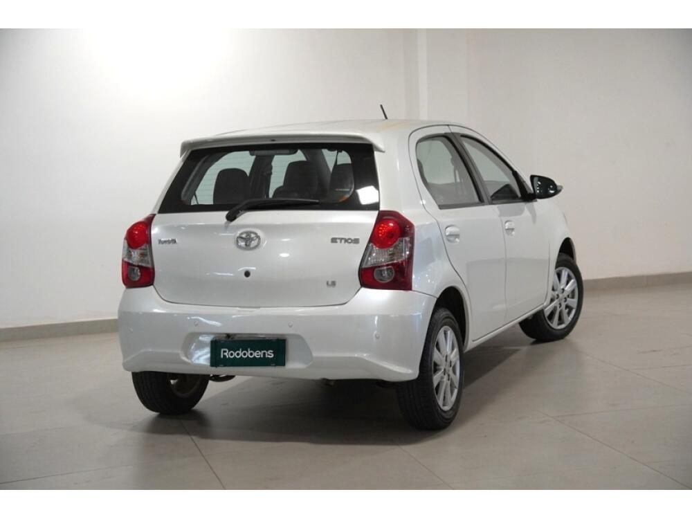 Toyota Etios Hatch