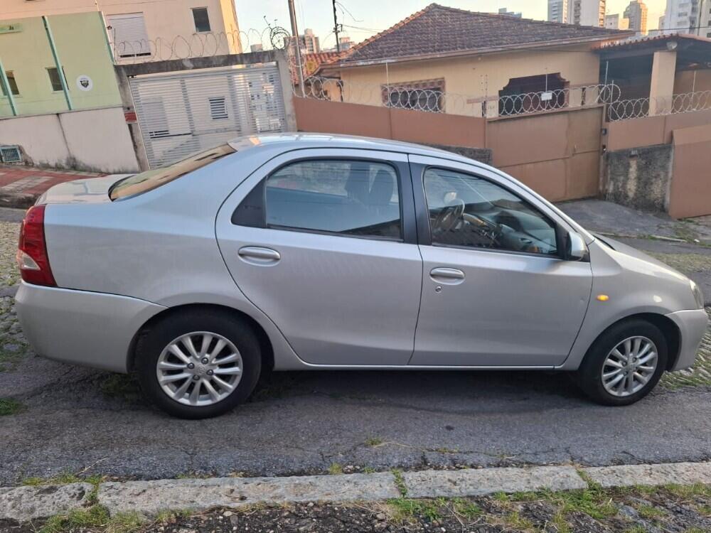 Toyota Etios Sedan