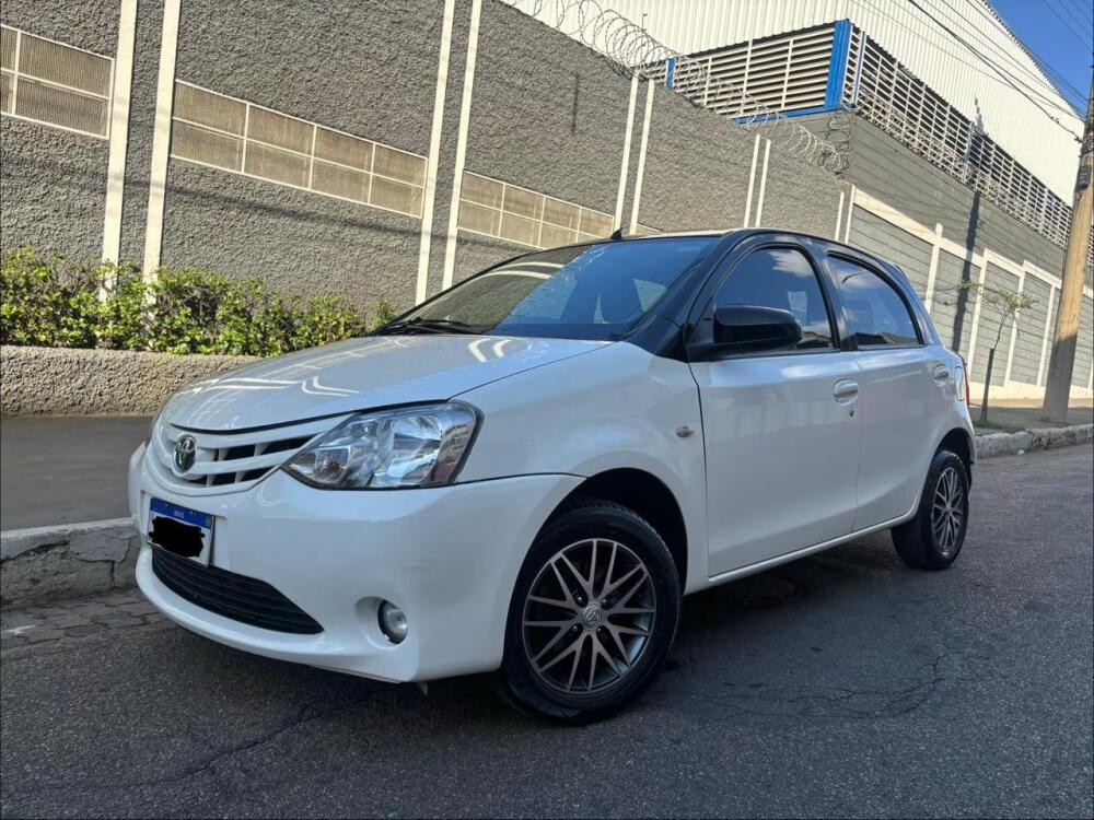 Toyota Etios ETIOS 1.3 Flex 16V 5p Mec. 2014