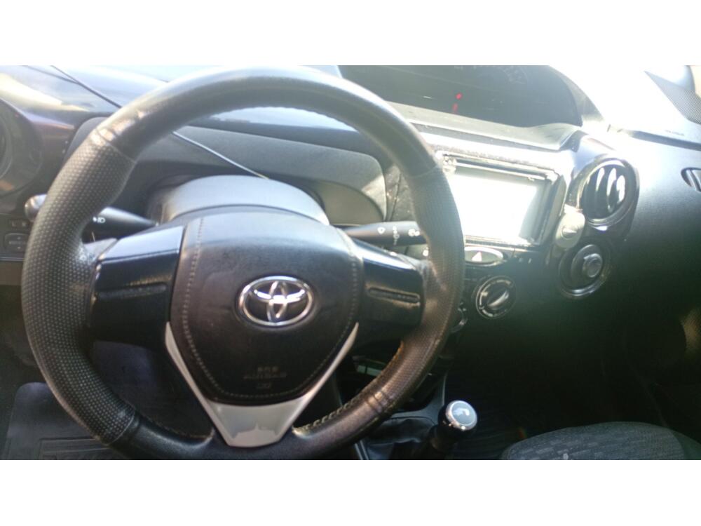 Toyota Etios Sedan ETIOS X SEDAN 1.5 FLEX 16V 4P MEC. 2015